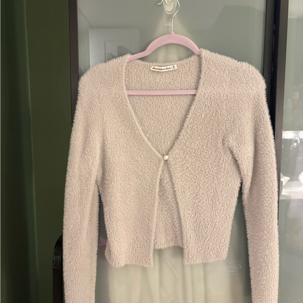 Abercrombie & Fitch Fuzzy Cardigan